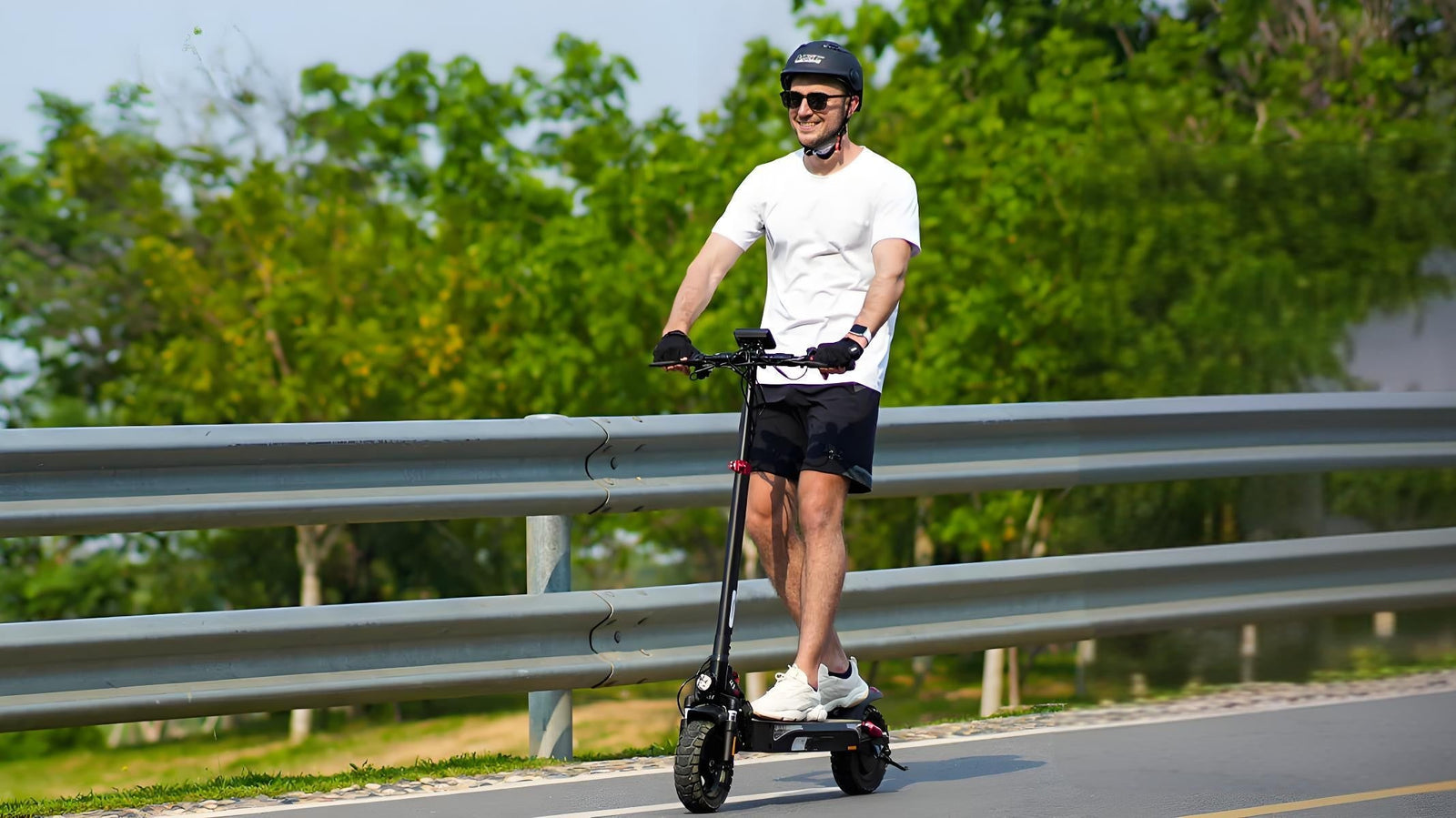 Multifunctional electric scooter ix3